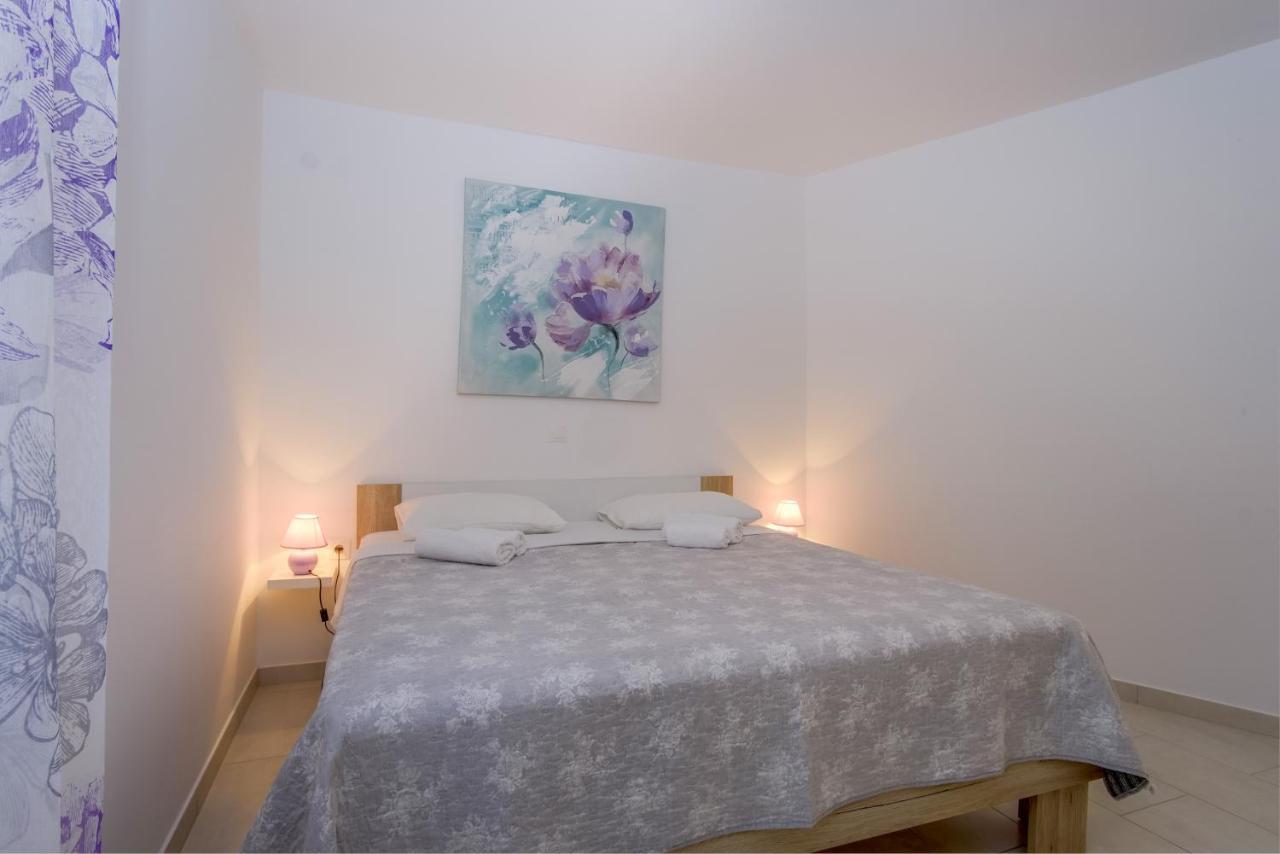 Čunski Apartment Angela מראה חיצוני תמונה